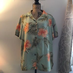 Hawaiian shirt, women’s, green and orange.